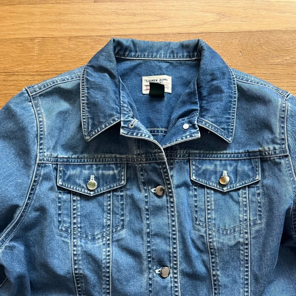 Vintage Lauren Jeans Co Denim Trucker Jacket Faded Blue Button Front Women’s Lar - Picture 2 of 5